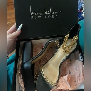 hicole hiller new york heels